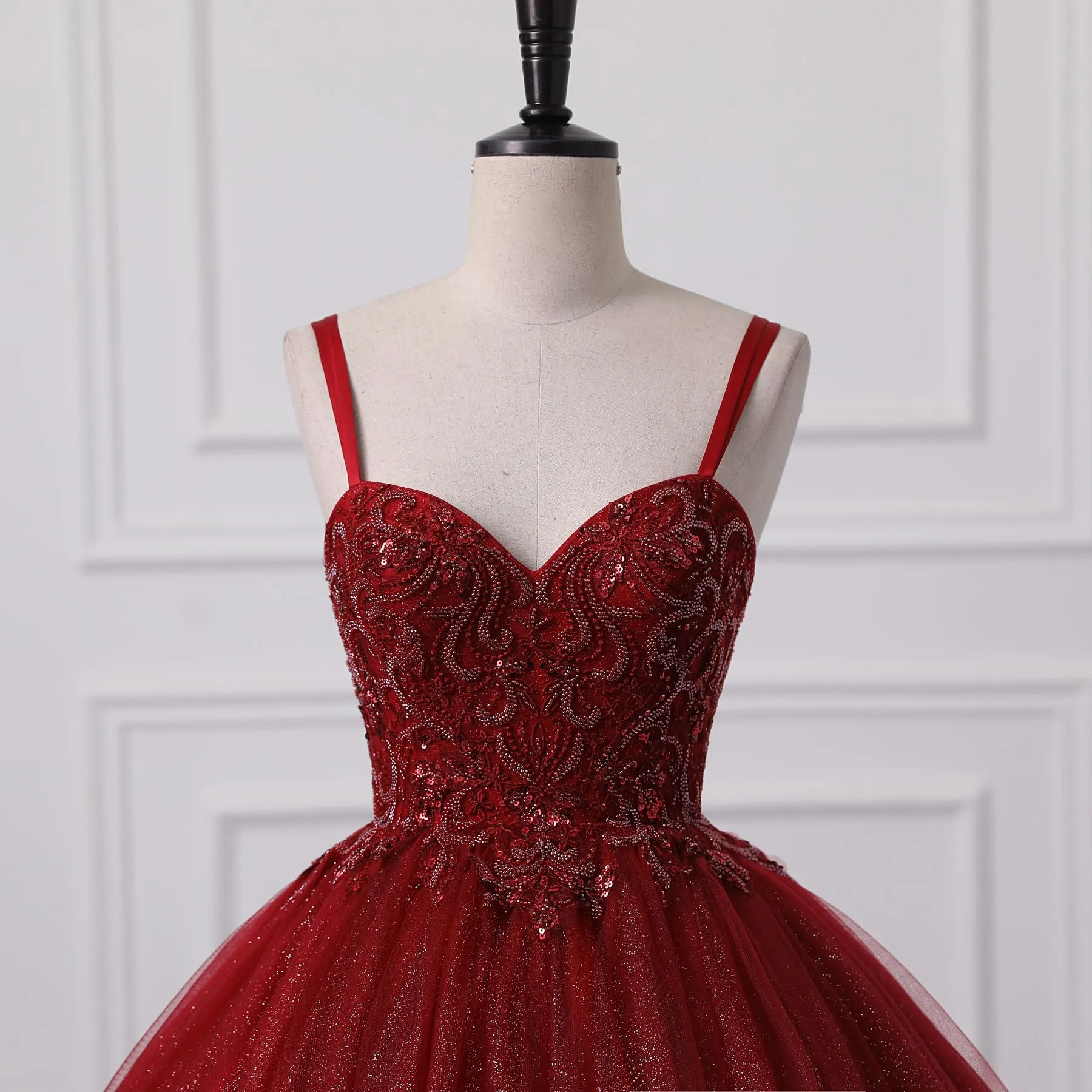 Burgundy Bling Tulle Ball gowns Long Prom Dress with Embroidered Sequins